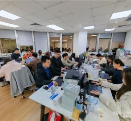 被客户催账催到凌晨三点？我用三个月把代账公司从“人肉打字机”变成“AI印钞机”